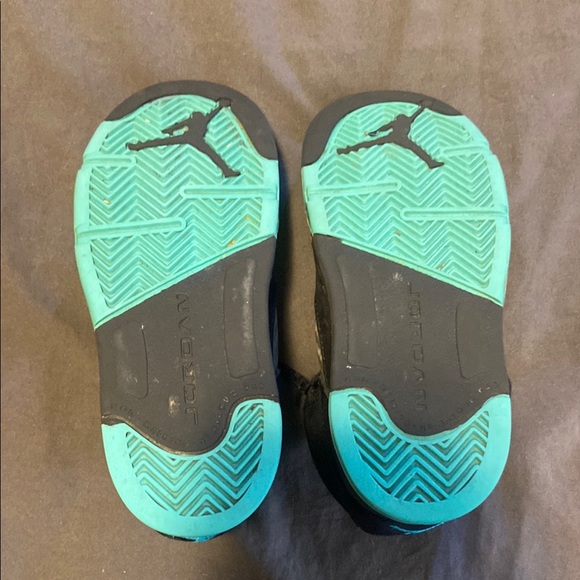 Toddler Jordan Retro - Picture 5 of 5